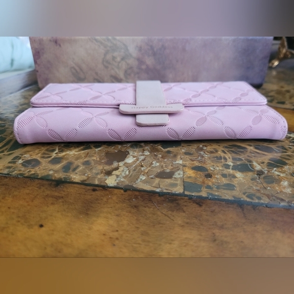 Goddess Pink Wallet - Picture 5 of 9